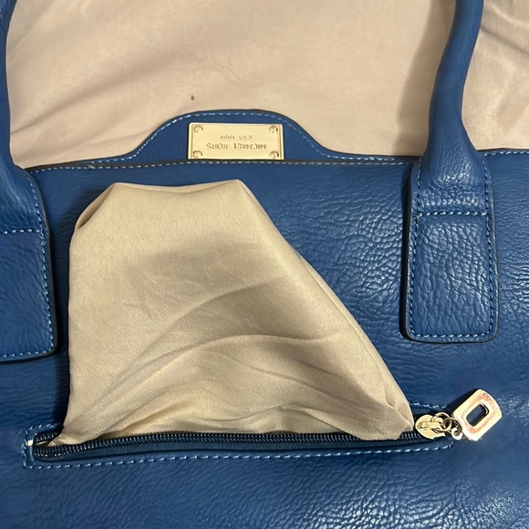 Faux Gorgeous Blue Handbag - Picture 5 of 7